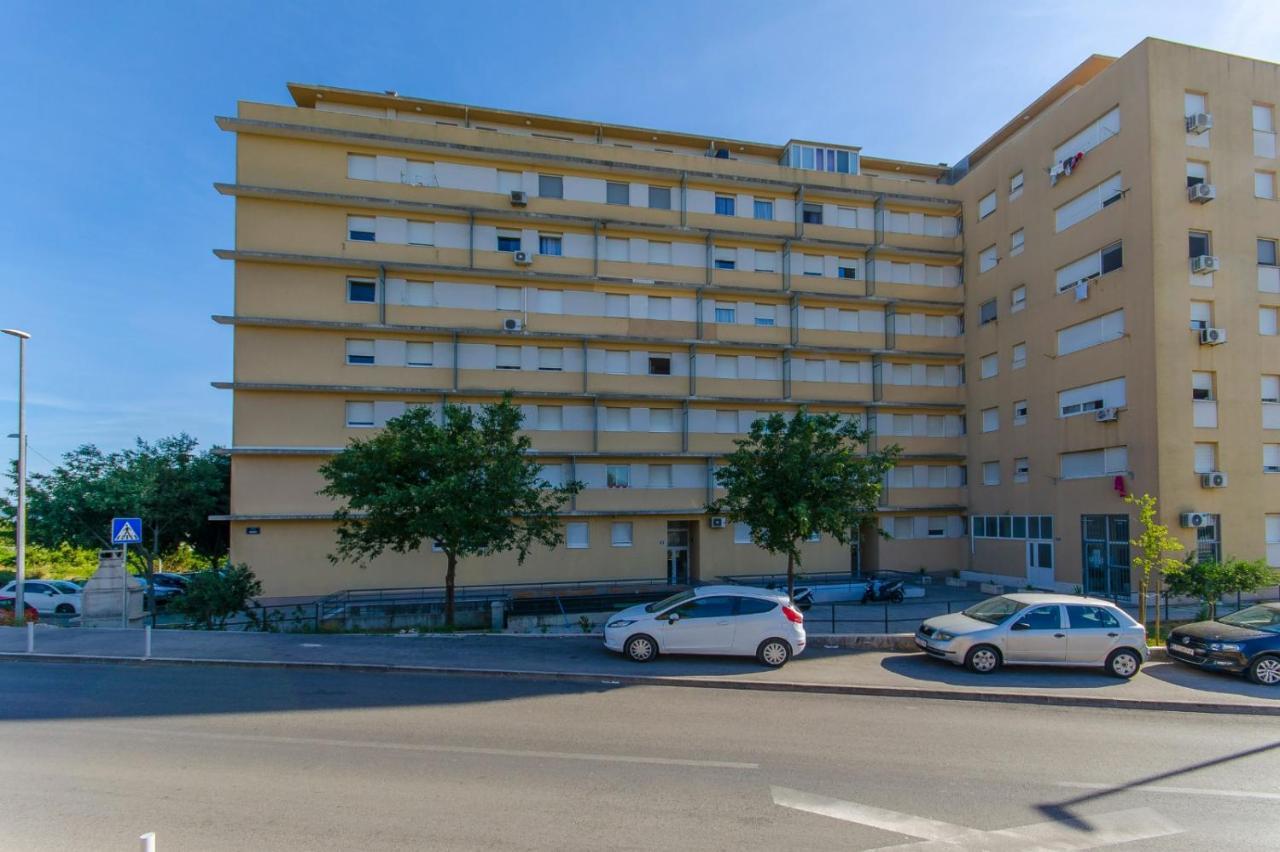 Modern Apartment With Sea View And Secure Garage Split Buitenkant foto