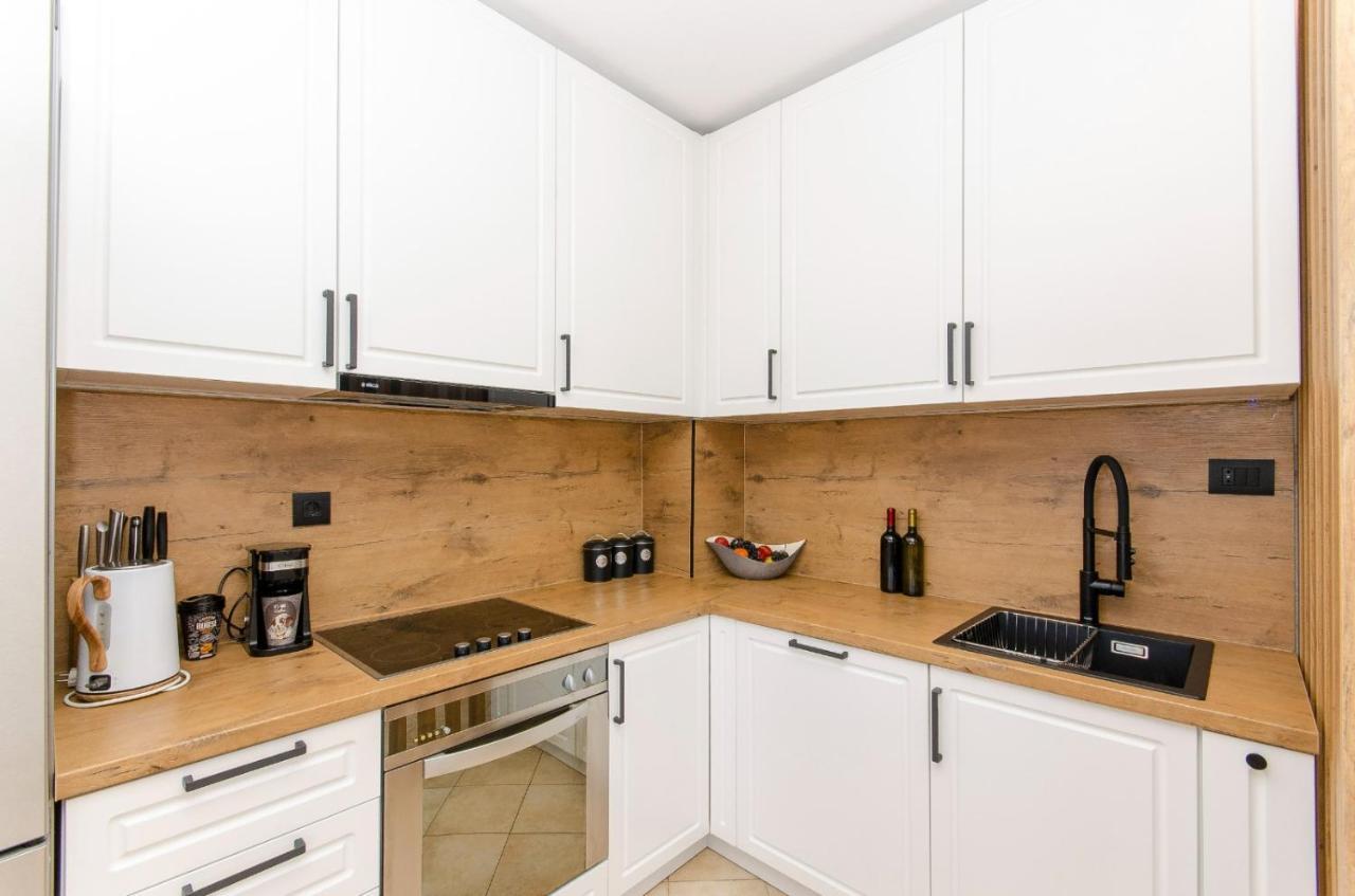 Modern Apartment With Sea View And Secure Garage Split Buitenkant foto